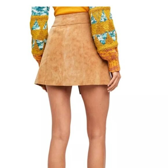 Free People Ari Wrap Skirt in Camel 8 NWT - Picture 2 of 6